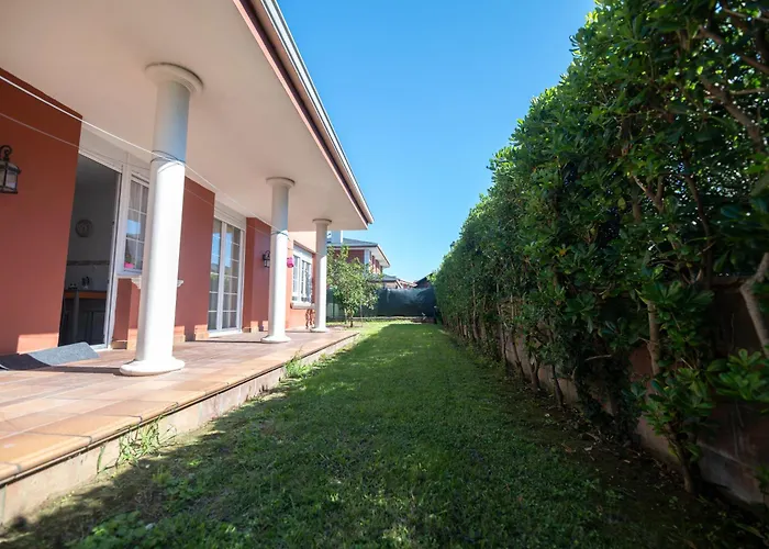 Chalet Grande En Soto De La Marina